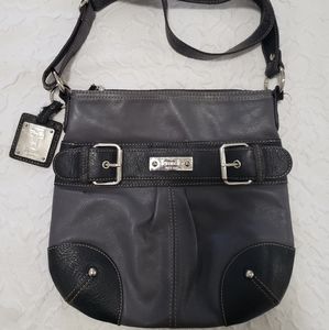 ❗LAST CHANCE❗Tignanello Crossbody Purse